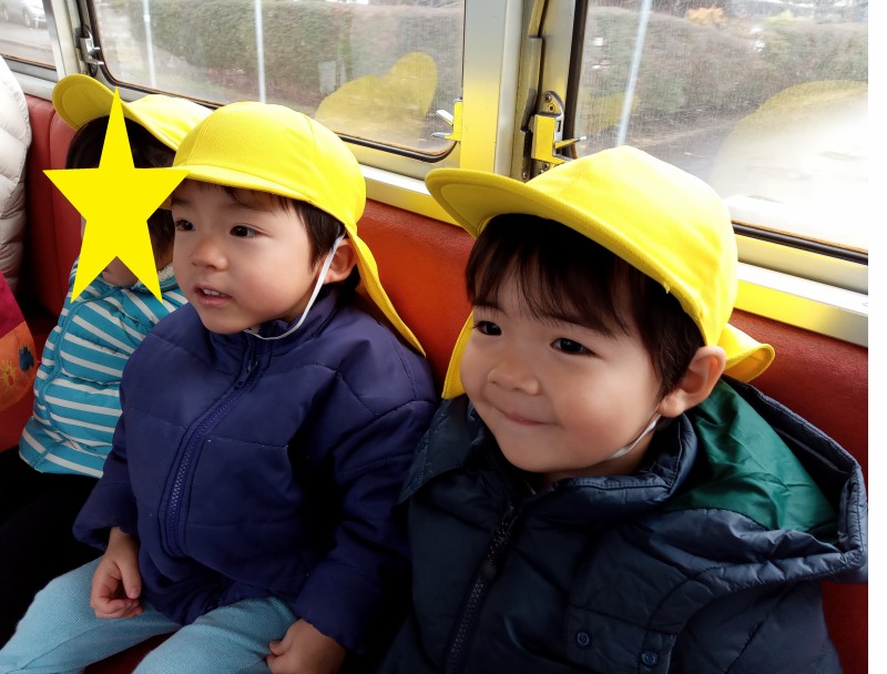 3人
